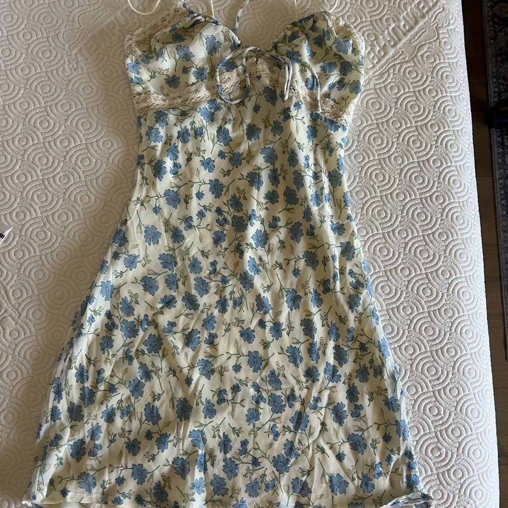 Summer Style - Picture 2 of 4